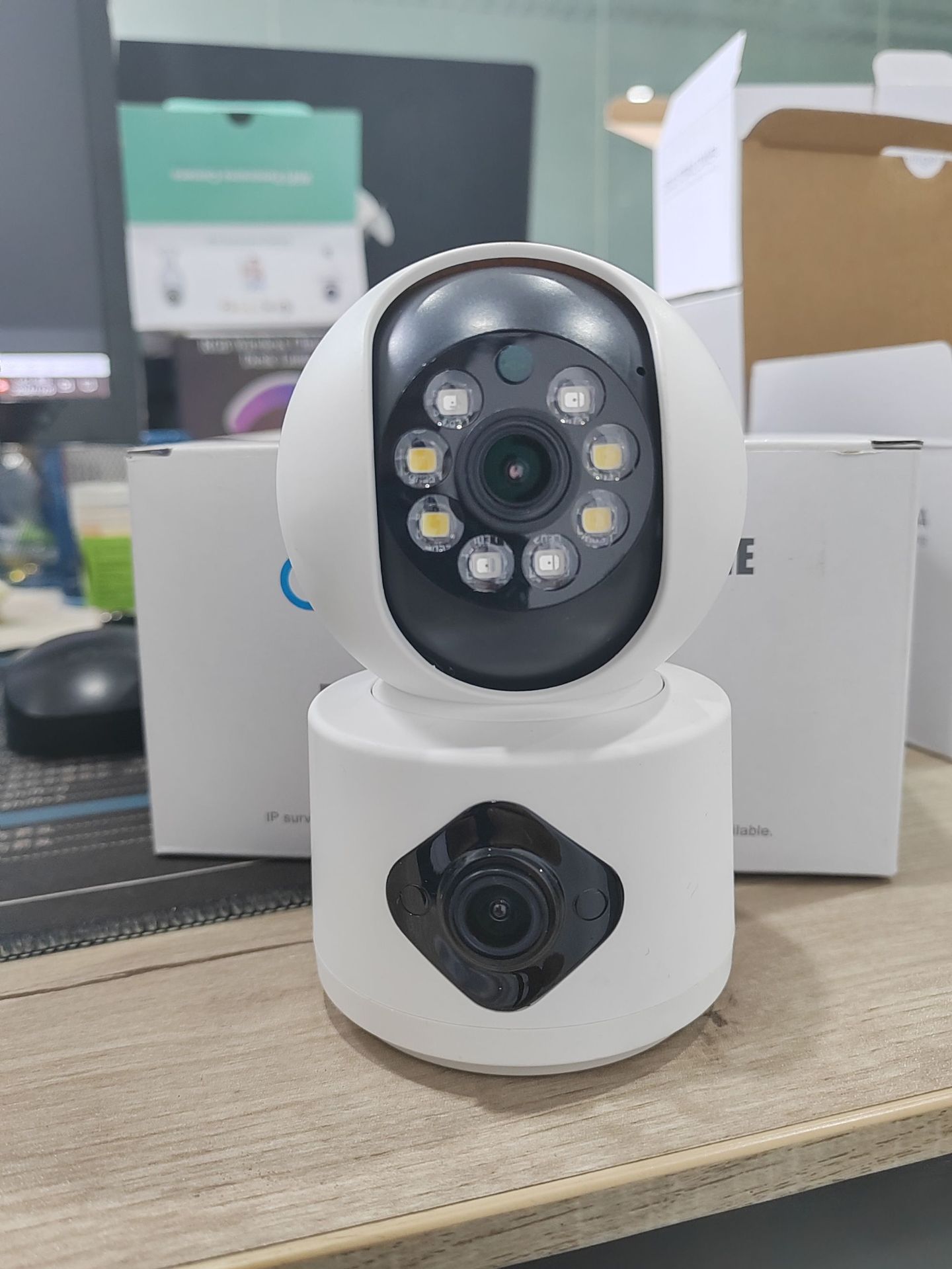 Baby Products Video - YI Lot APP 4MP 듀얼 렌즈